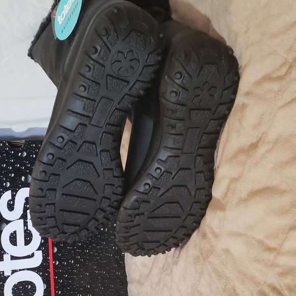 Totes Waterproof Brenna Boots - Picture 5 of 10